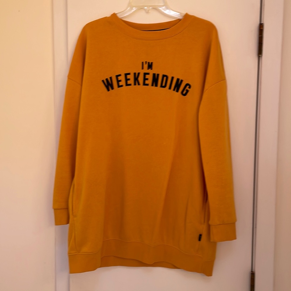 “I’m Weekending” funny detailed crewneck